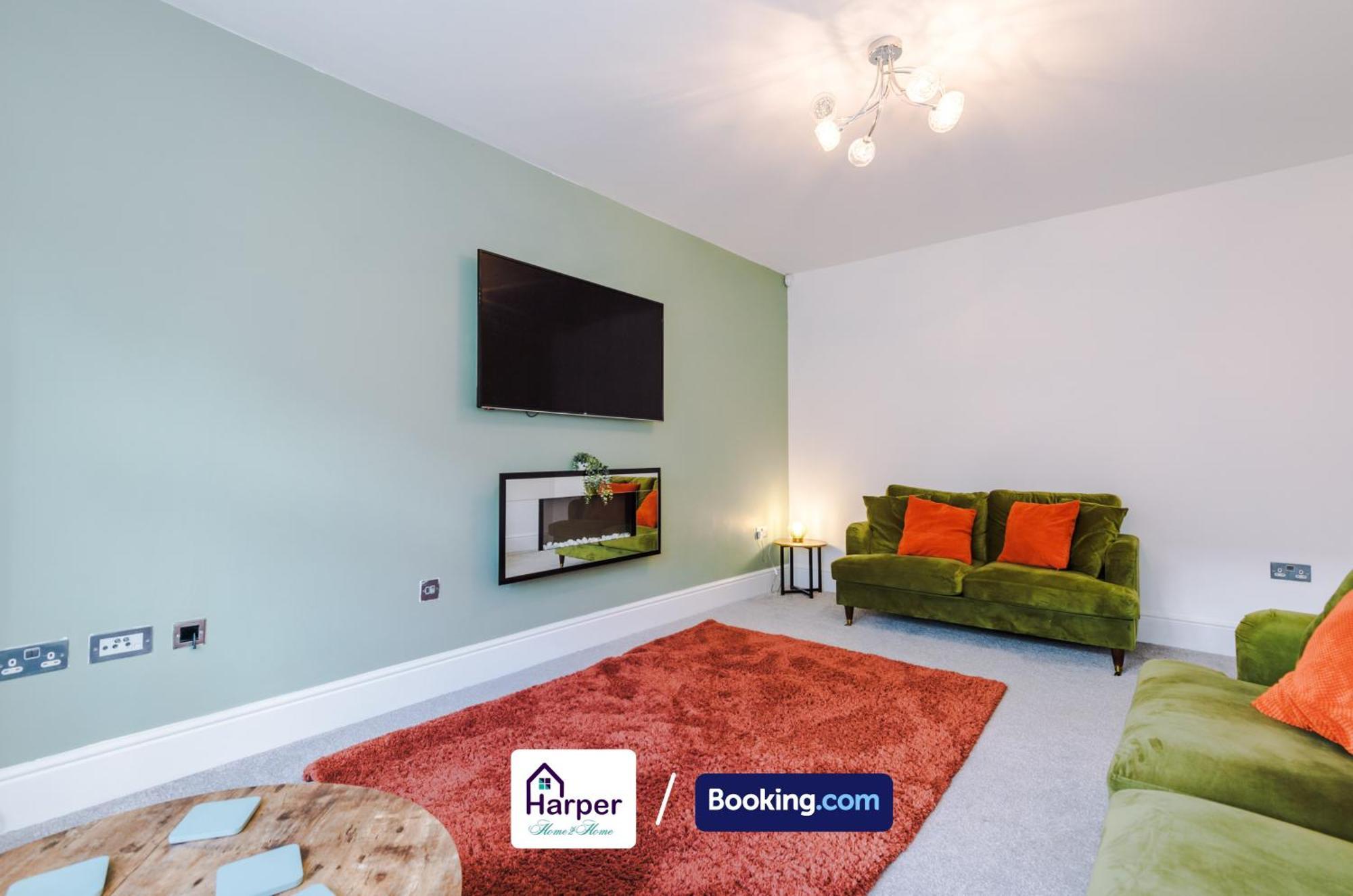 4 Bedroom By Harperletting Short Lets & Serviced Accommodation Chester With Detached Games Room Drive Long Or Short Stays Christleton Eksteriør billede